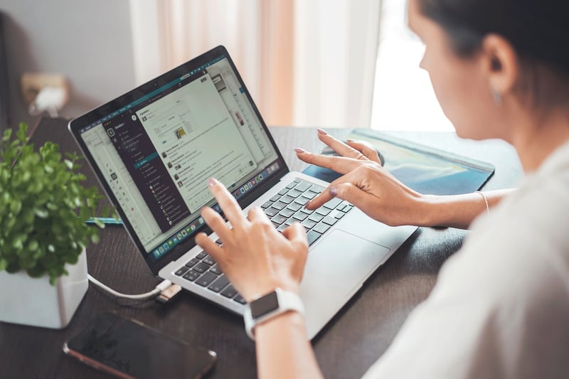 Les avantages et inconvénients du télétravail pour les entreprises en 2026 décryptés
